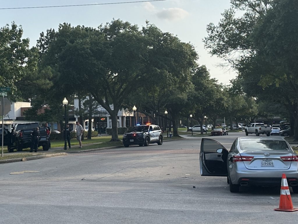 Accident on W Lake Houston - Houston Stringer